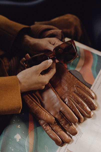 Victoria Barbara in Max Mara Gloves