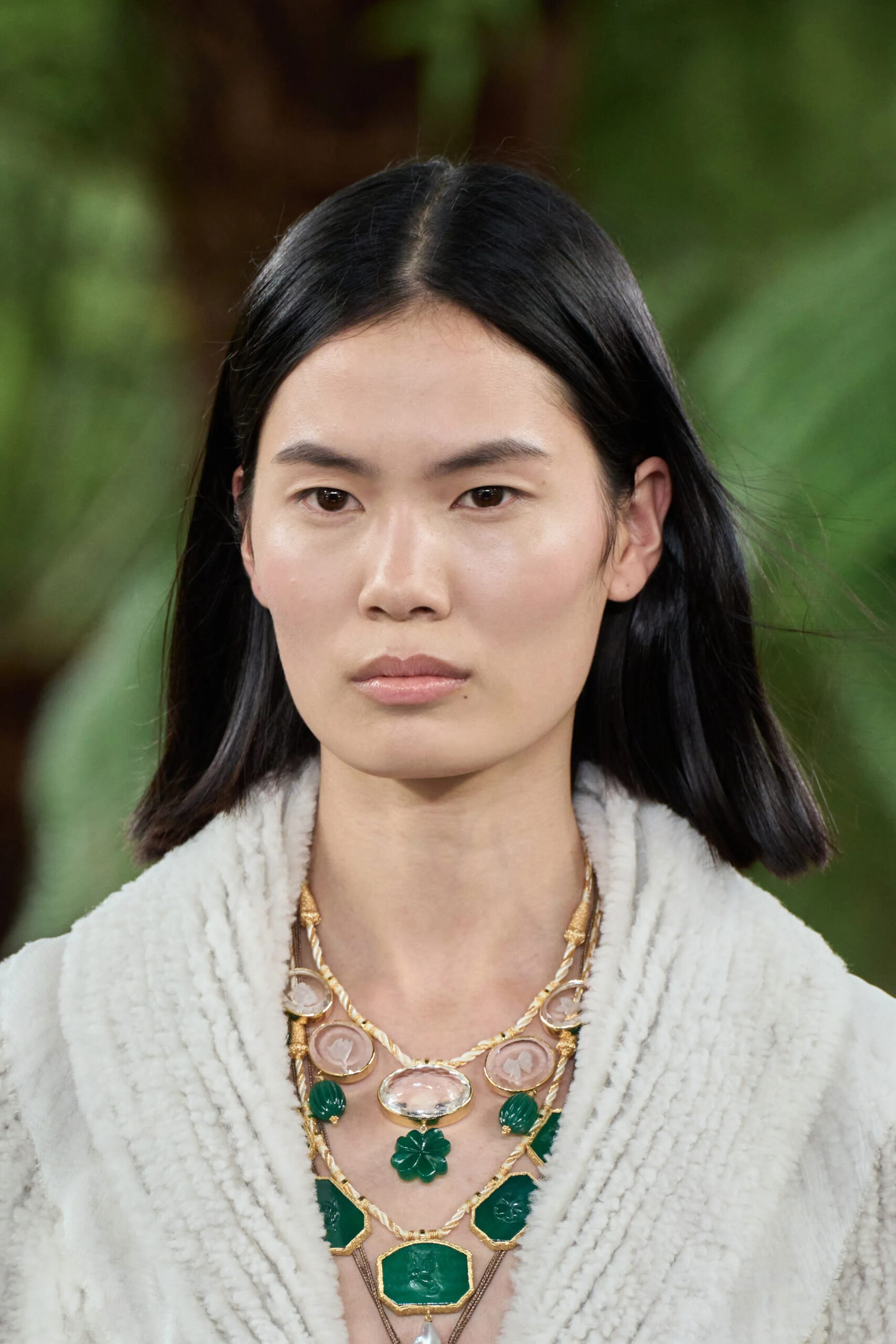 Emerald green and rose quartz statement necklace from the Chanel Fall 2026 Couture collection